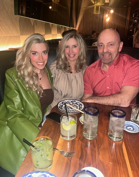 arab milf onlyfans nude img