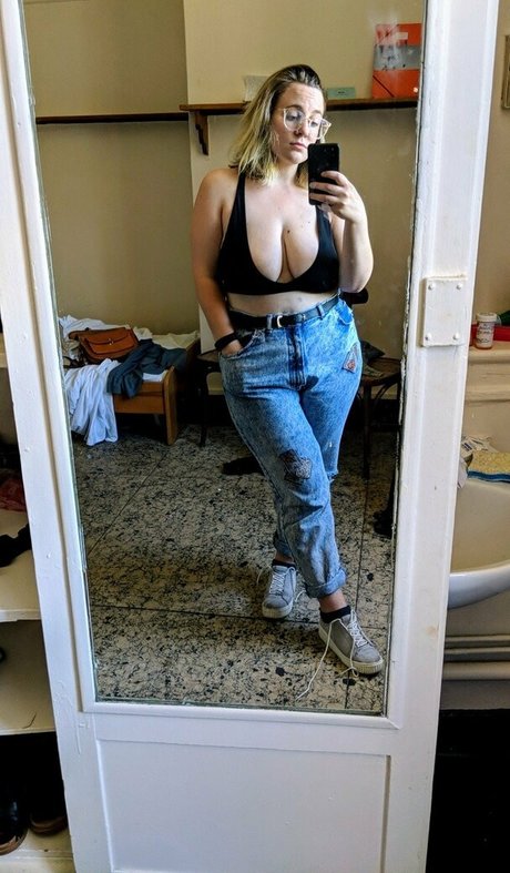 hairy granny onlyfans hot sex pic