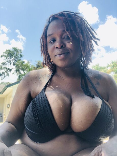 JuicyMelons nudes model gallery