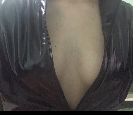 lady L tex hd star photo