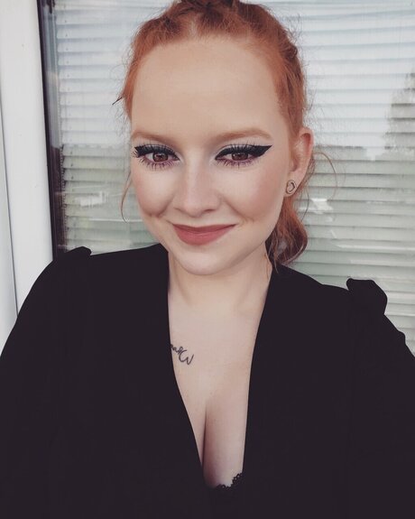 Niks27 hd pornstar image