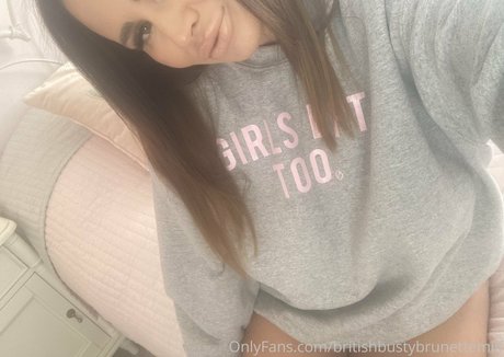 britishbustybrunettemilf perfect actress img