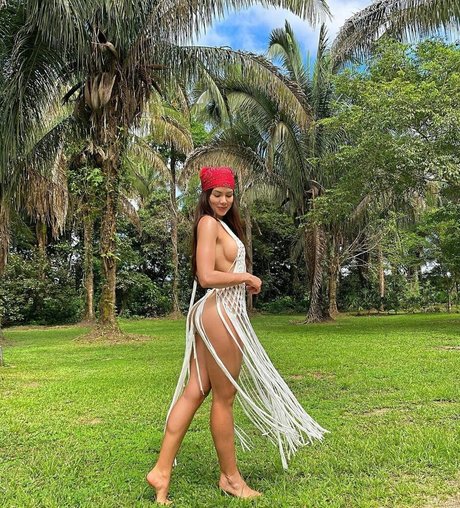 Paola Triana porn star pictures