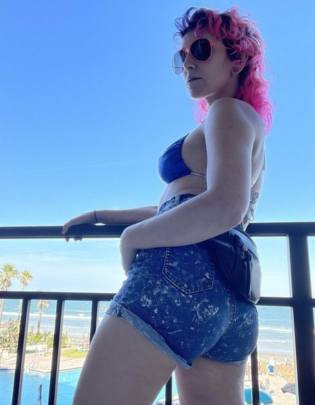 arab wife onlyfans naked pic