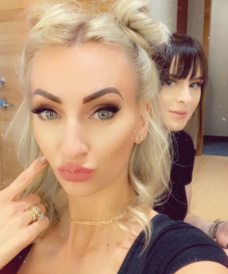 Michelle Pimer star pretty pic