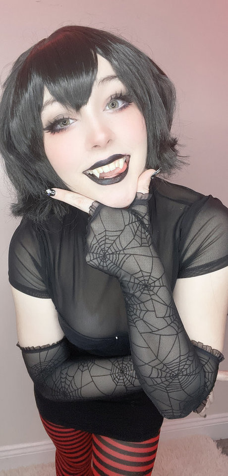 Meikasama adult model picture