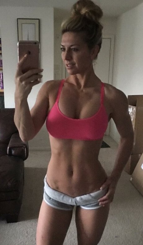 mother onlyfans hot nude image