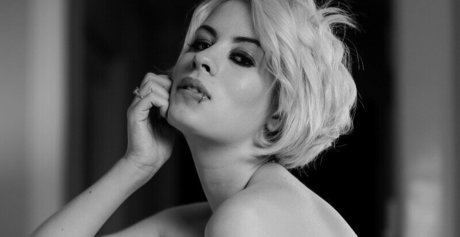 Uli Krown top star photo