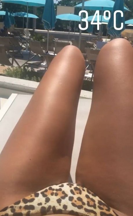 Jellefeline top model photo