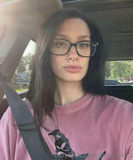 fitmom420 star naked pic