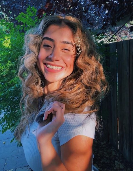 Nilaiyah Rey pornstar art galleries