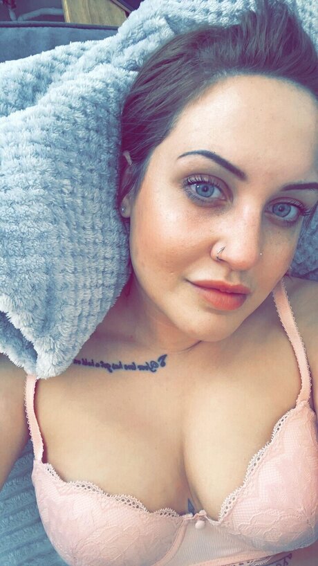 Liane xxx model gallery
