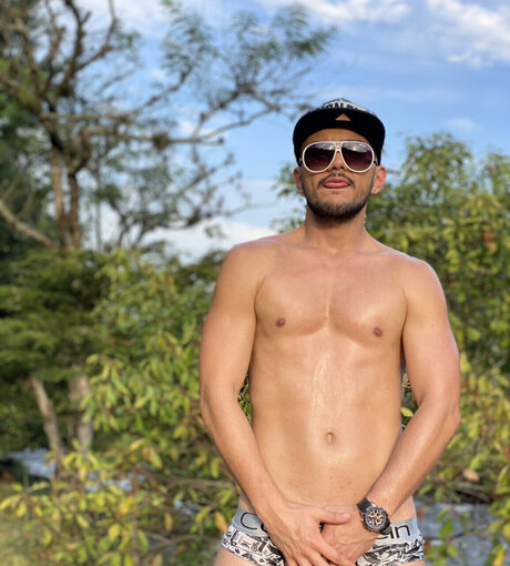 Alexander lozada nude star image