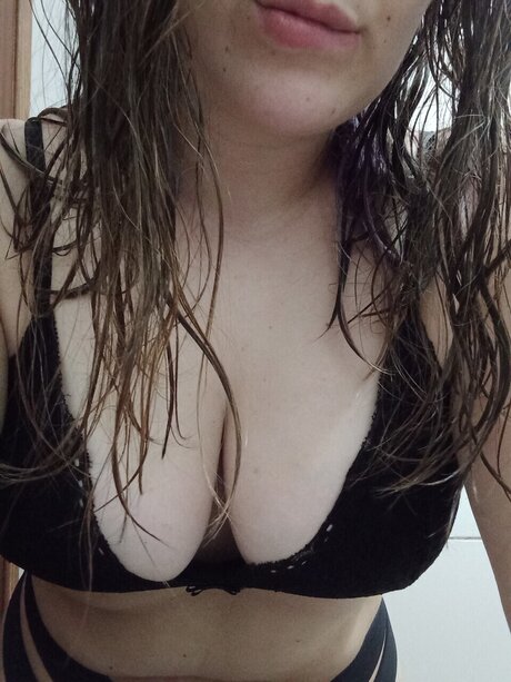 Lilisinha model nude gallery