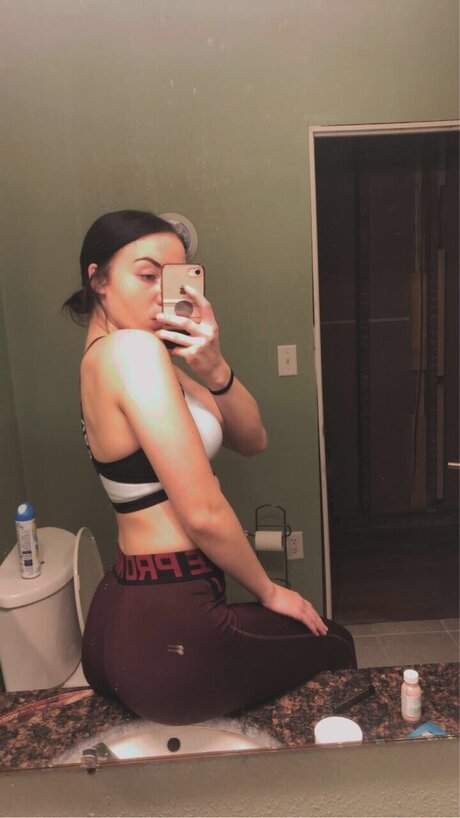 Lustyyygirl star adult photos