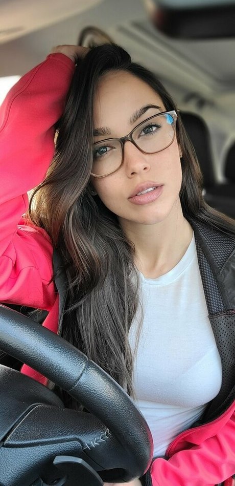 Arianna Marie porn star photos