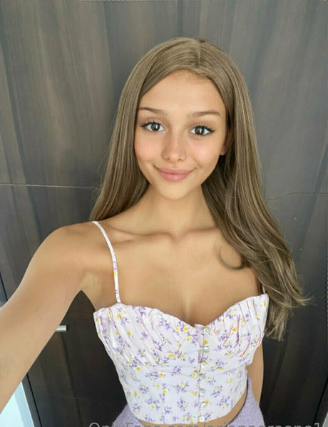 ariana greene model adult photos