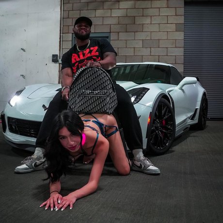 Camila Cream exclusive star photo