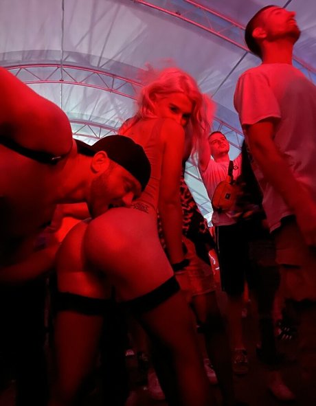 fisting onlyfans sexy pic