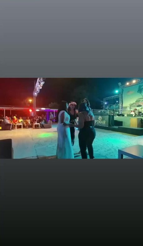 pawg threesome onlyfans hot galleries