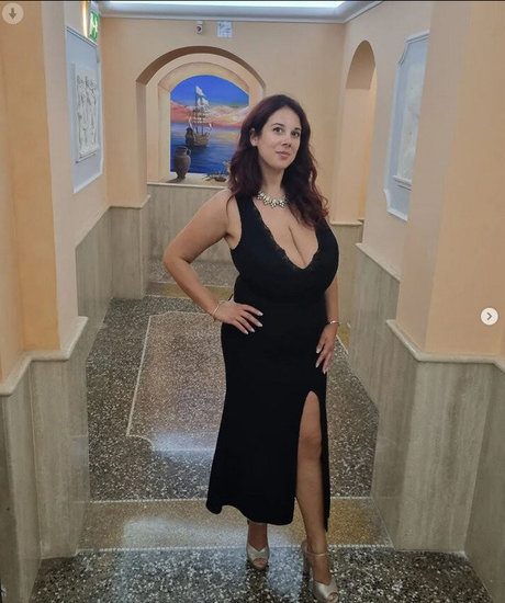 sports girls onlyfans naked image