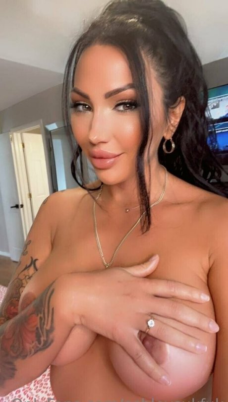 young ebony onlyfans erotic images