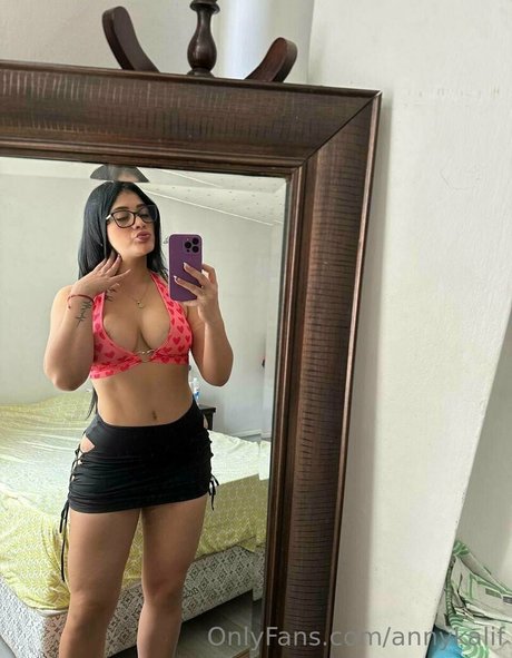 annykalif perfect model pictures