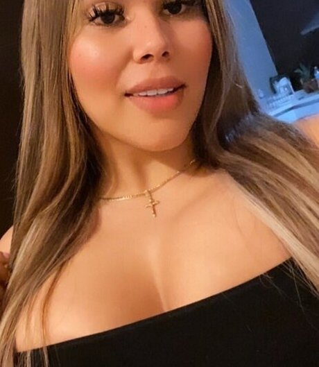 Desiree Gonzalez sexy model galleries