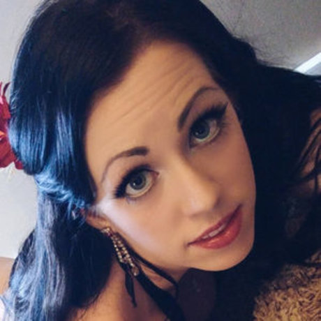 Kayla Kiss model hot images