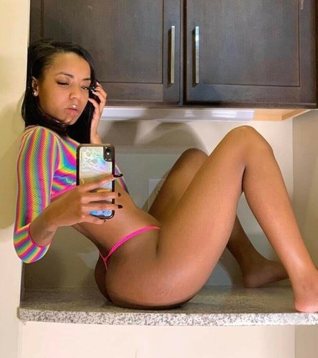 curvy star onlyfans naked picture