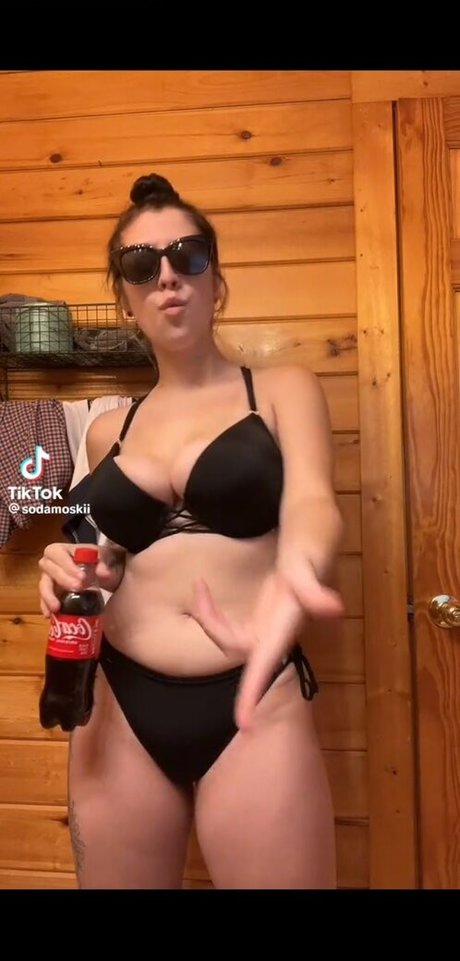 open legs onlyfans hot sex pic