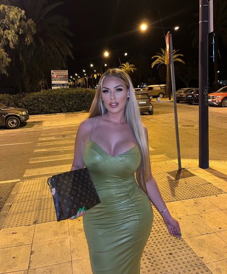 curvy lingerie onlyfans sexy naked picture