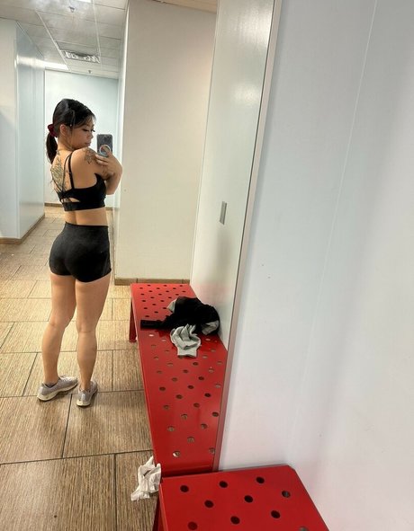 mangobbyy sex model image