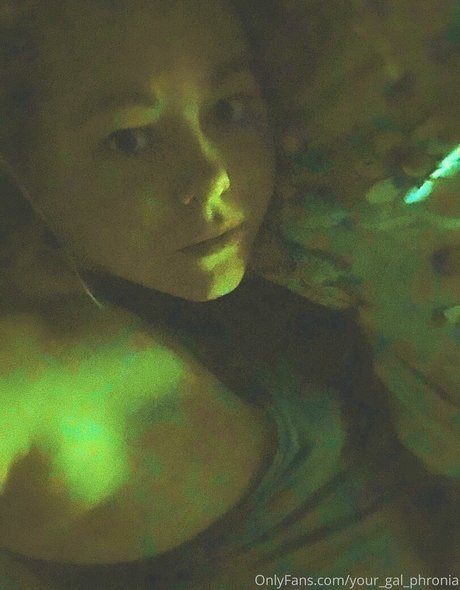 yourgalphronia nude actress pictures