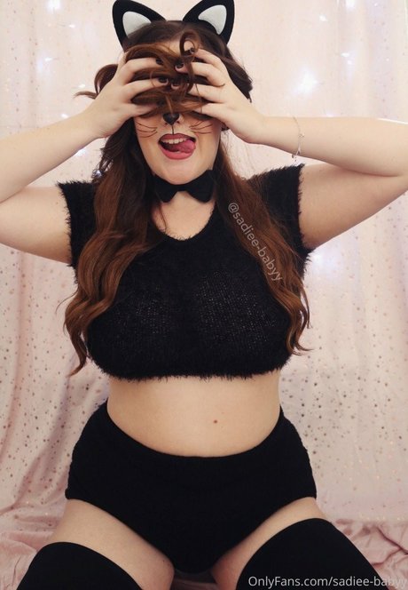 curly hair teen onlyfans hot nude image