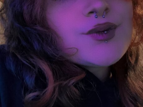 _Buggie_ pornographic model img