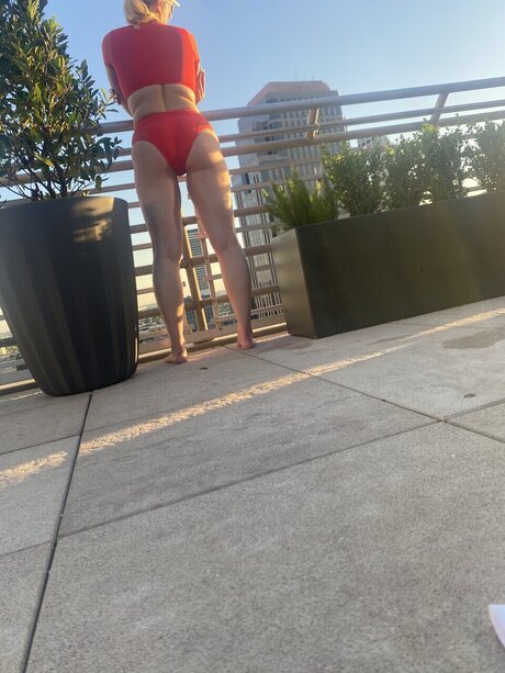 blonde midget onlyfans naked archive