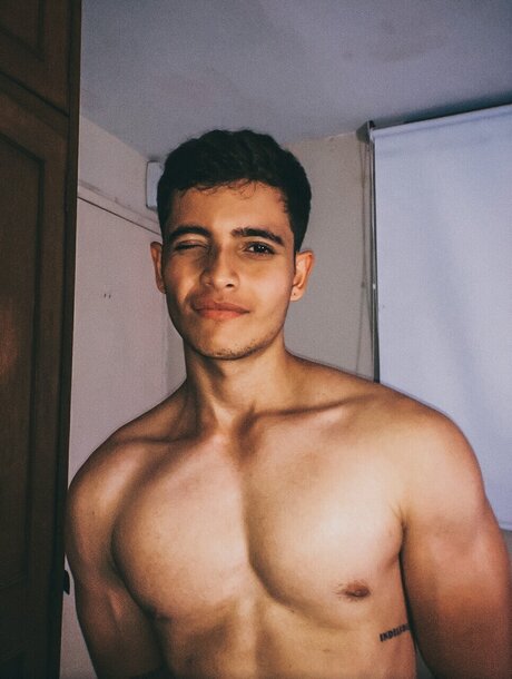 Augusto model free photos