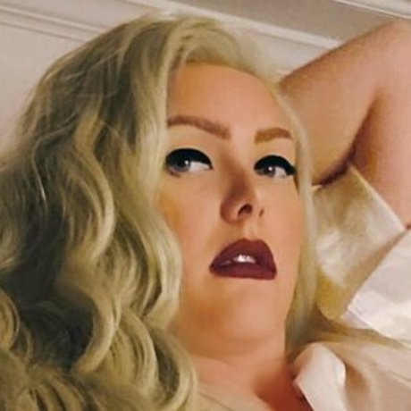 midnightxxxmoon pretty actress pic