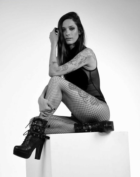 Poli Kap model hd gallery