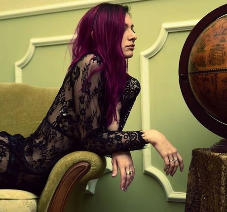 Poli Kap free star pictures