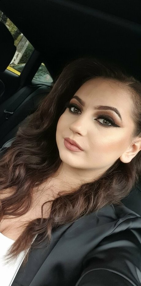 Mashagrx pornstar sexy gallery