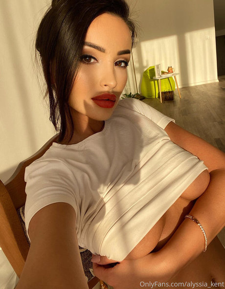 alyssia kent sex star gallery
