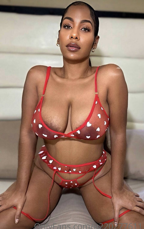 Leiza Mae Keane pornstar sex image