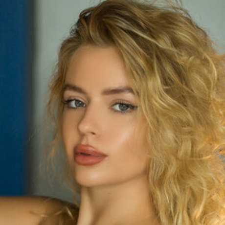 mrsliliane hd model picture