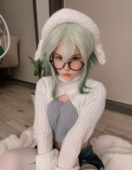 AlisaPikaPika erotic actress img