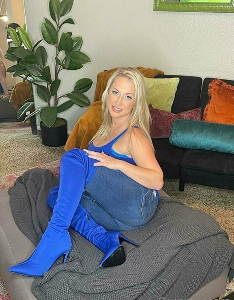 quinnwaters model exclusive pics