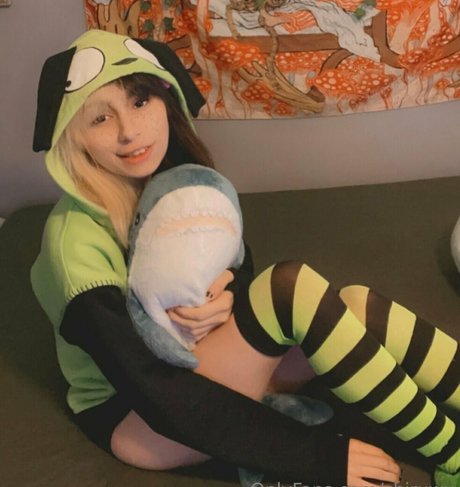 Shiruwu top star photos