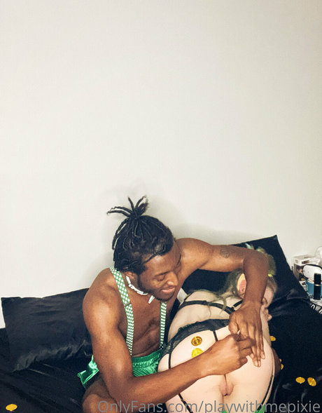 playwithmepixie top star photo