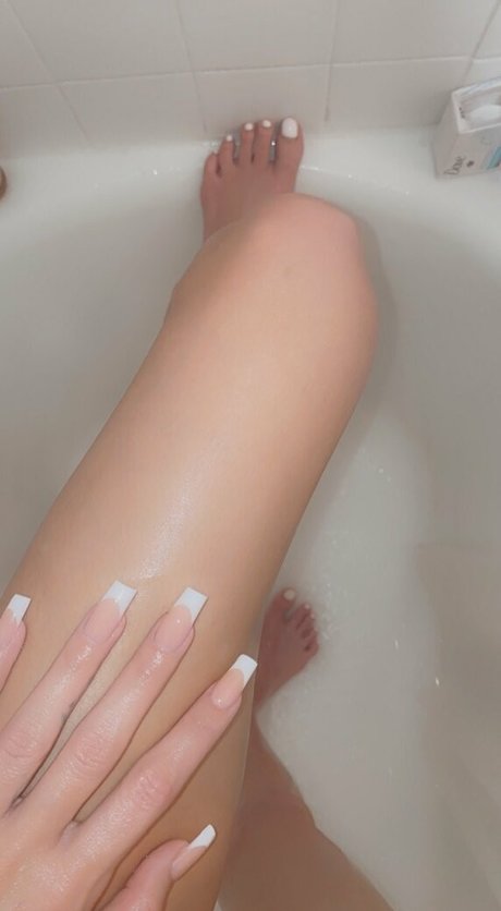 neesababyy model top pictures